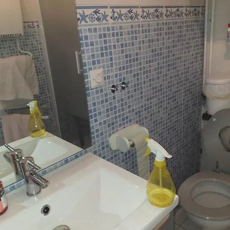 T2 Refait A Neuf A La Nouvelle